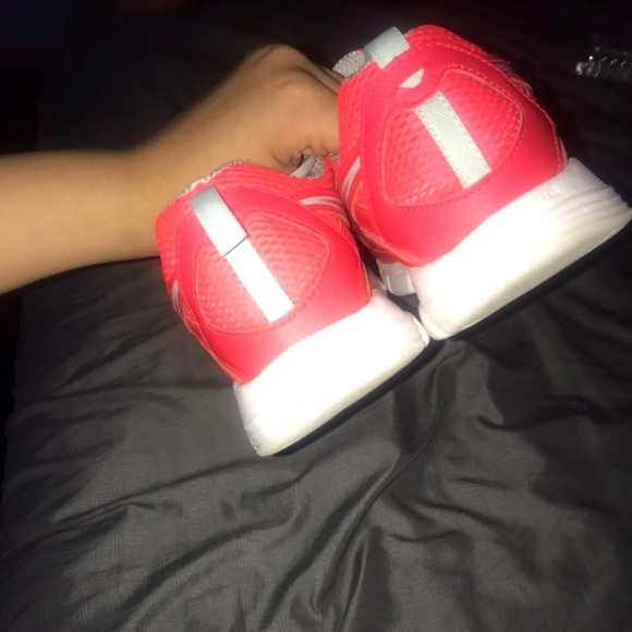 Reebok Shoes - Picture 4 of 5